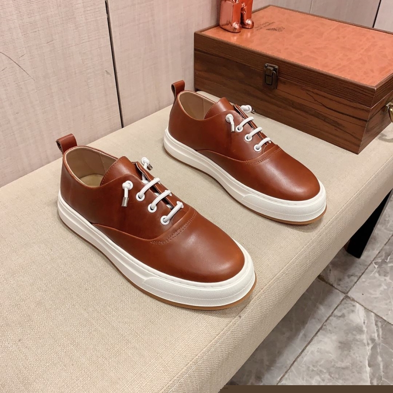 Pra*a casual shoes
